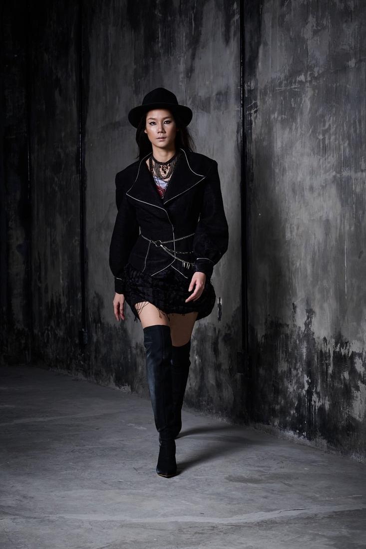 Mutelu collection fashion editorial, look 10
